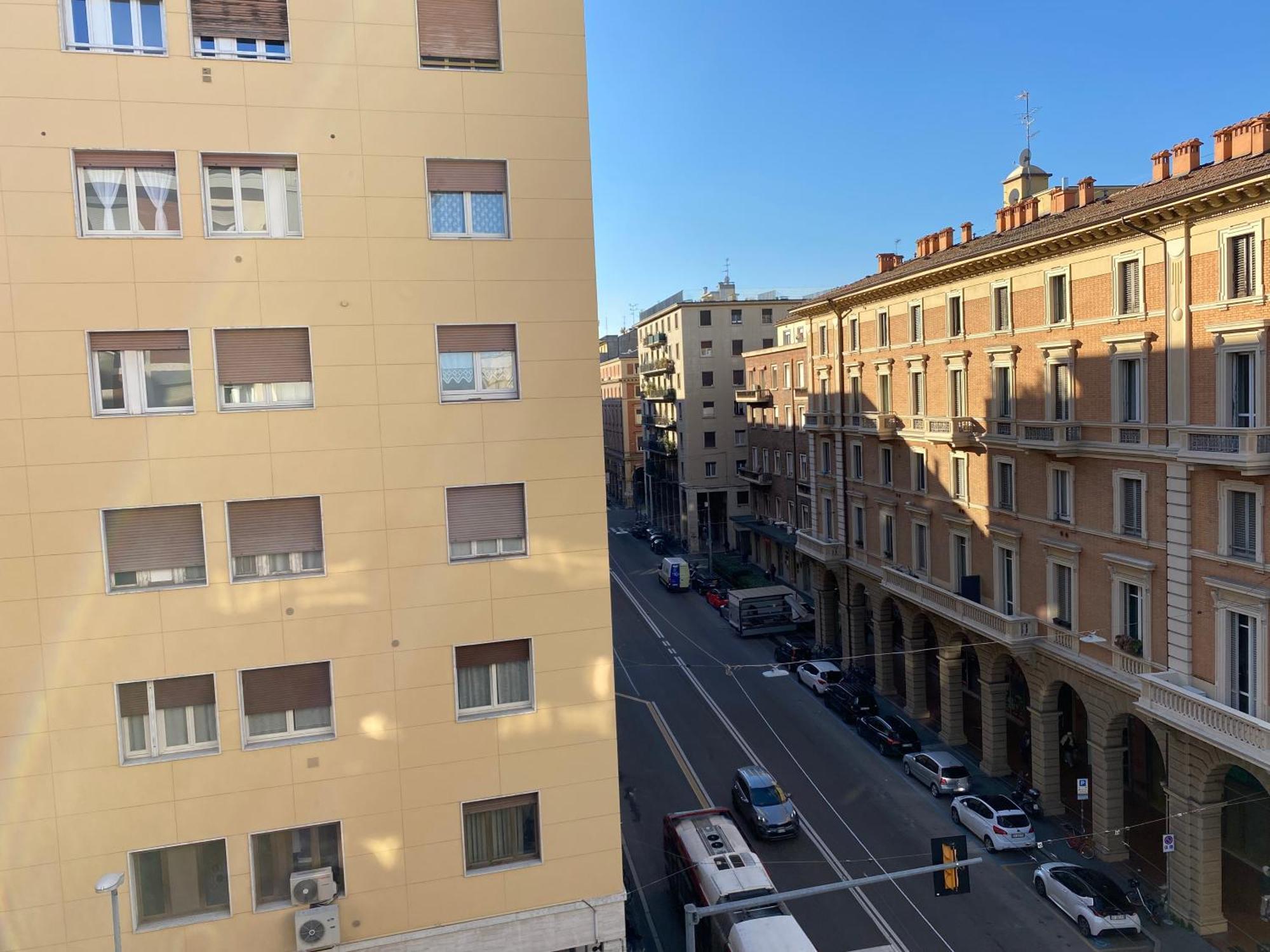 Bilocale Amendola 13, Bologna